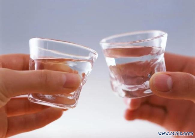 跨界资本慧理财，玩不转白酒？